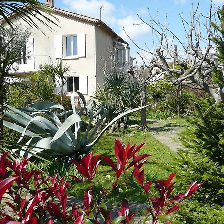 Appartement D Artiste Hyeres Ngoại thất bức ảnh